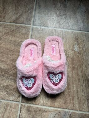 Barbie Pink Fuzzy Heart Slippers